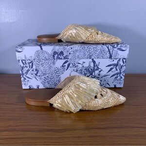 De Siena // NIB ivory Marilu raffia style slip on mules size 38